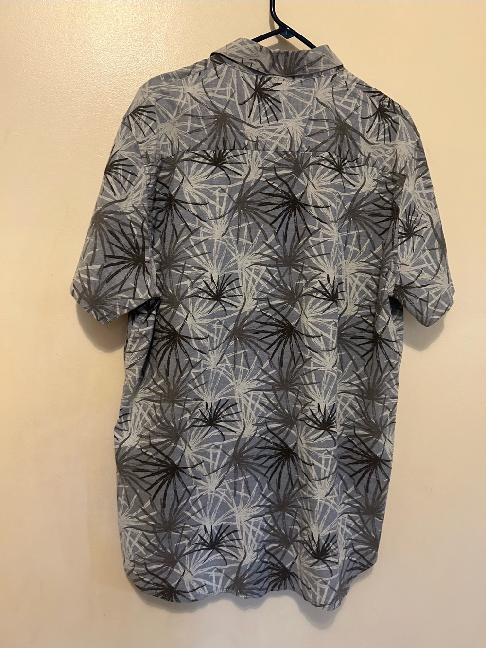 Travis Mathew Palm-Print Short Sleeve XL Multicolor Poly Cotton Spandex - Picture 2 of 8